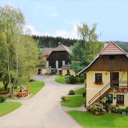 Staudachhof Apartment Althofen  Bagian luar foto
